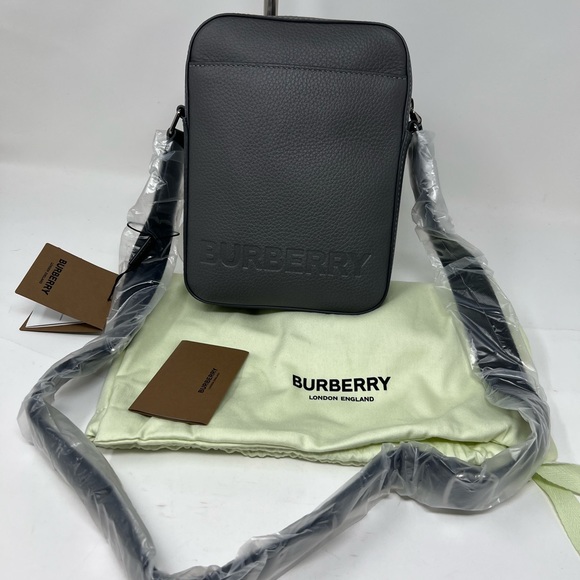 New Burberry leather messenger bag Thornton Small Messenger Bag Crossbody bag - Picture 9 of 10